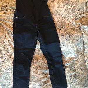 A PEA IN A POD MATERNITY LEGGING JEANS